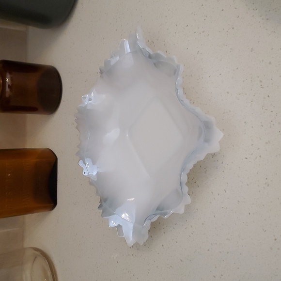 Vintage Pale Blue Milk Glass Diamond Ruffled Sawtooth Edge Dishes Set of 2 - Picture 3 of 8
